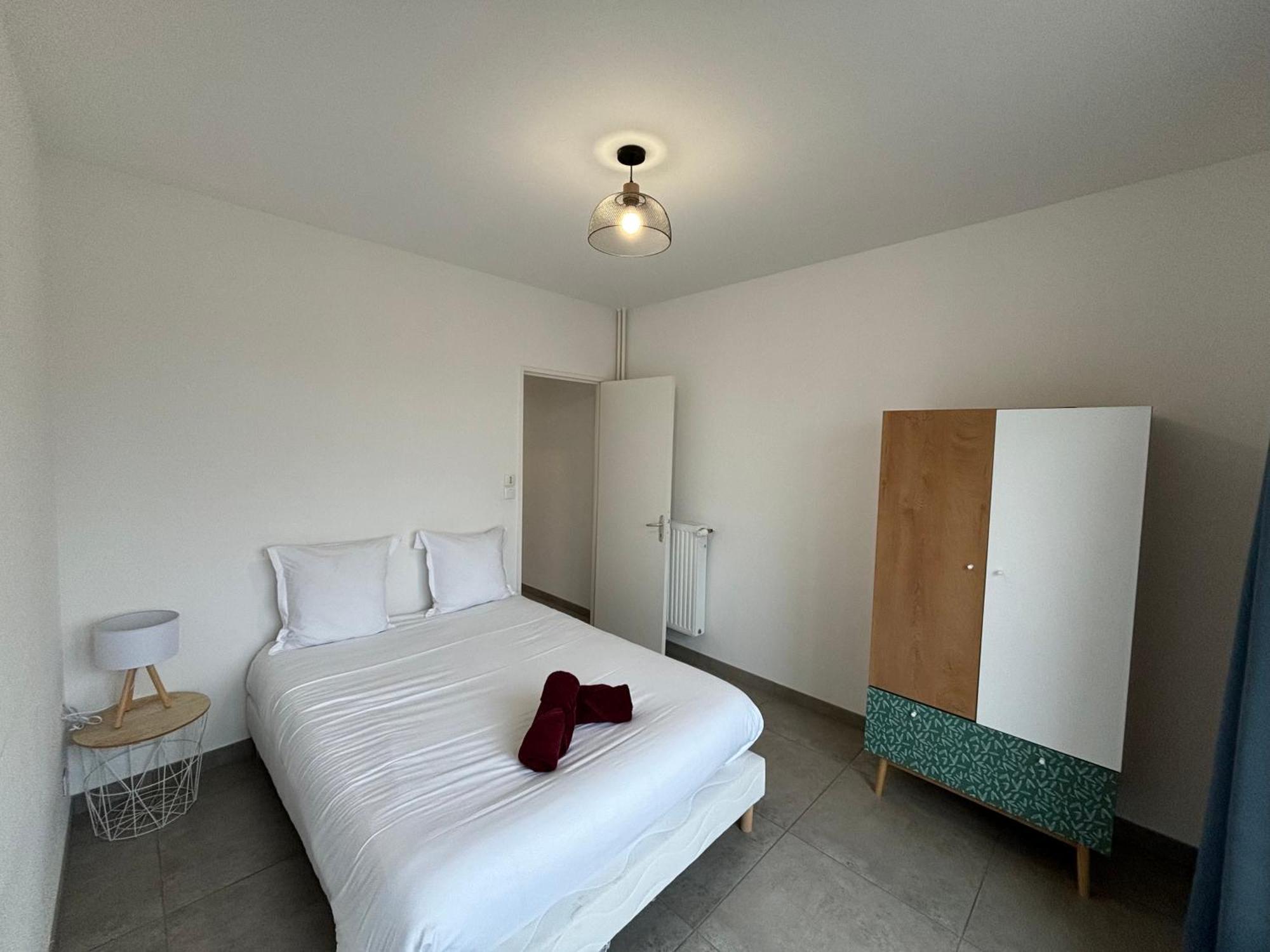 Le Spacieux - Circuit - Parking - 8 Personnes - Reve Au Mans Apartman Le Mans Kültér fotó