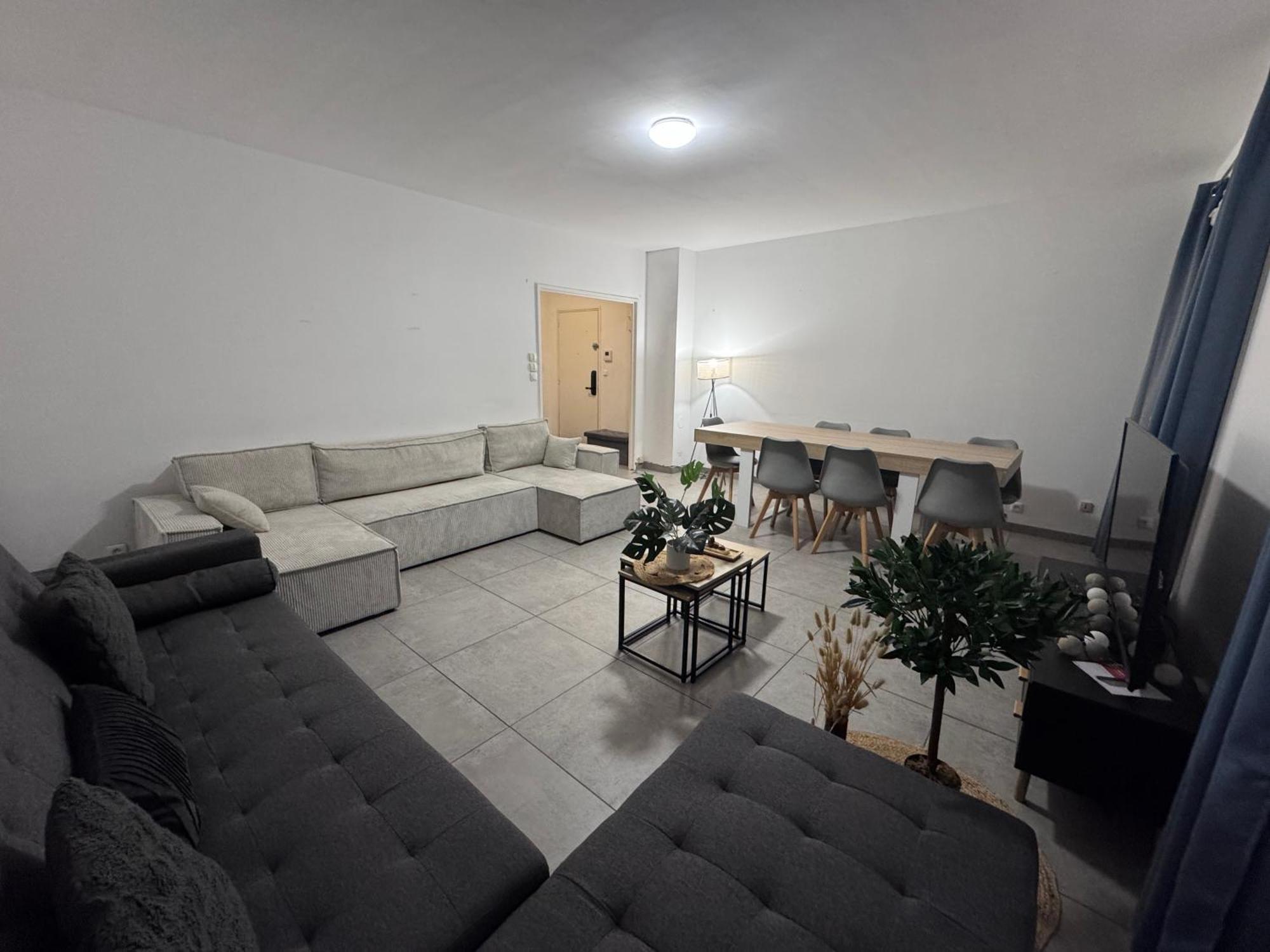 Le Spacieux - Circuit - Parking - 8 Personnes - Reve Au Mans Apartman Le Mans Kültér fotó